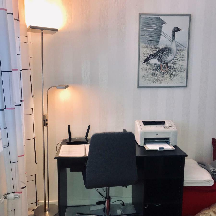 Kemi City L Near Snowcastle, 2 Rooms, Kitchen, Glazed Balcony, Free Parking On Street Extérieur photo